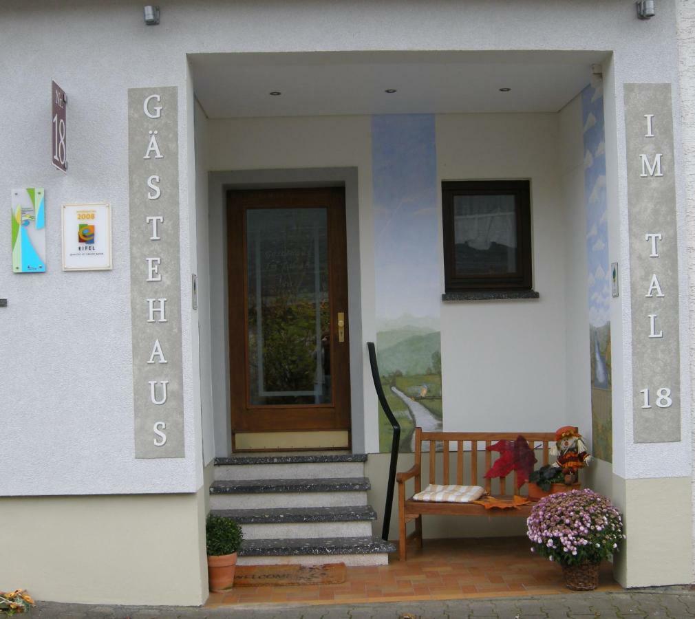 Hôtel Gastehaus Im Tal 18 à Hellenthal Extérieur photo